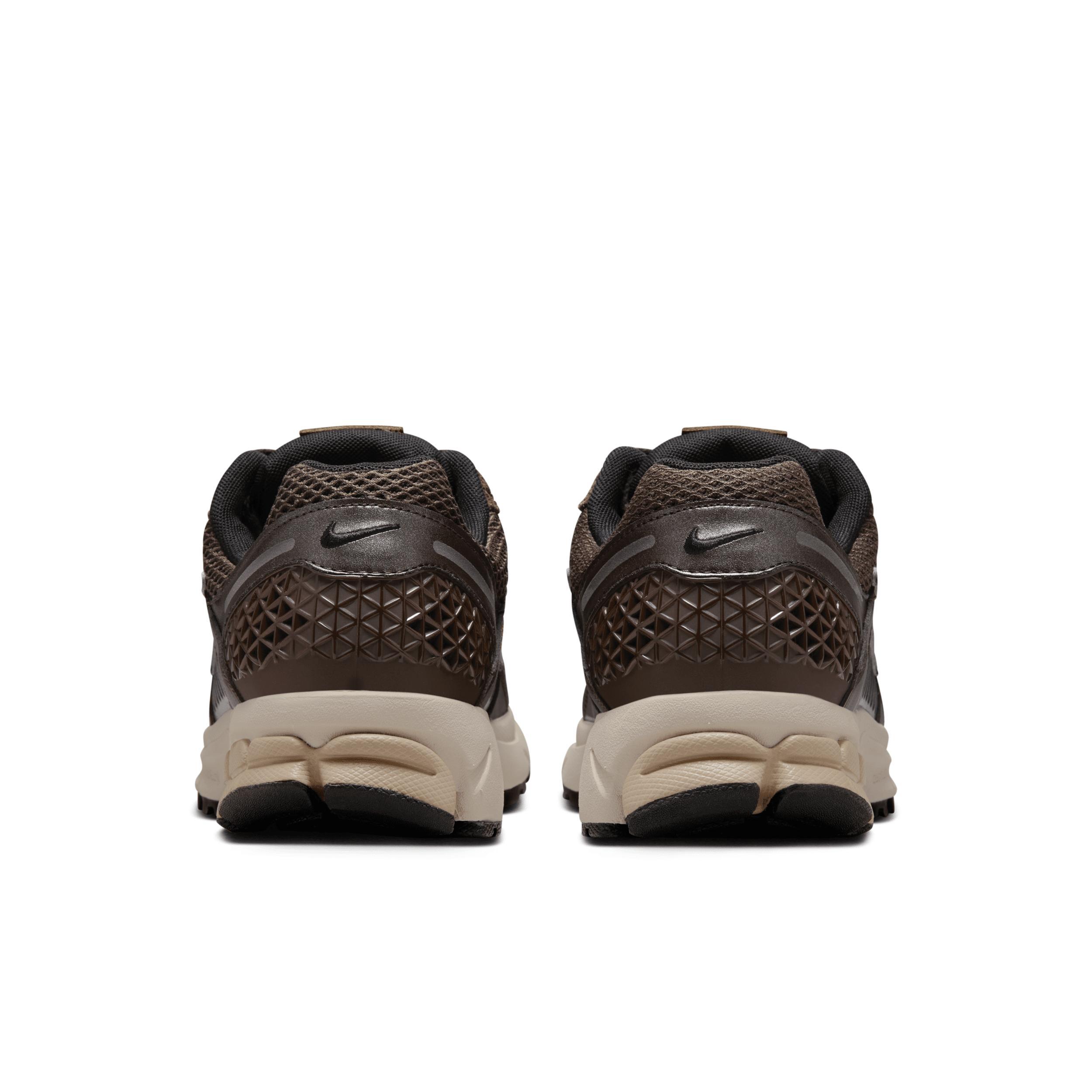 Nike Women's Zoom Vomero 5 Shoes Product Image