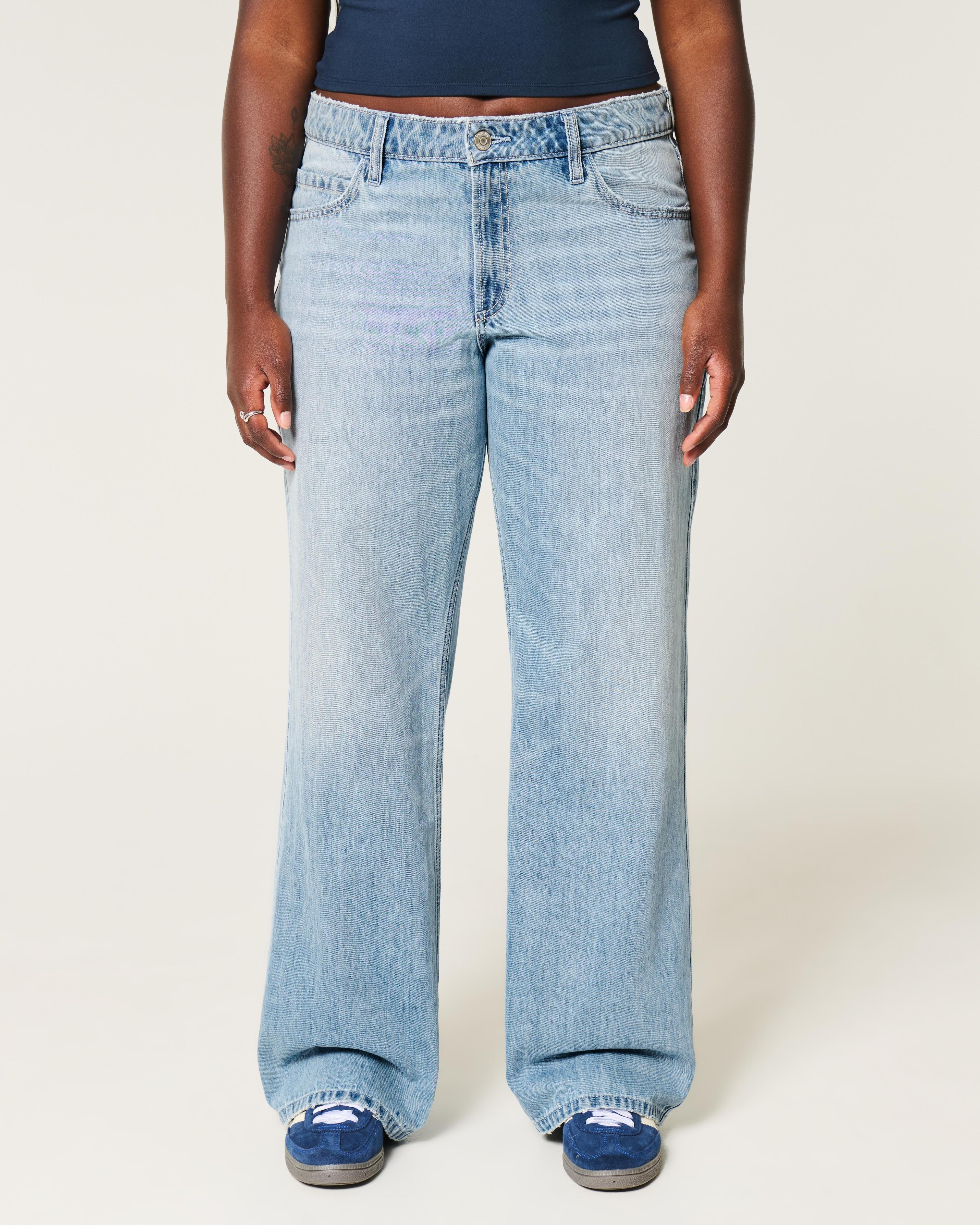 Curvy Mid-Rise Light Wash Baggy Jeans Product Image