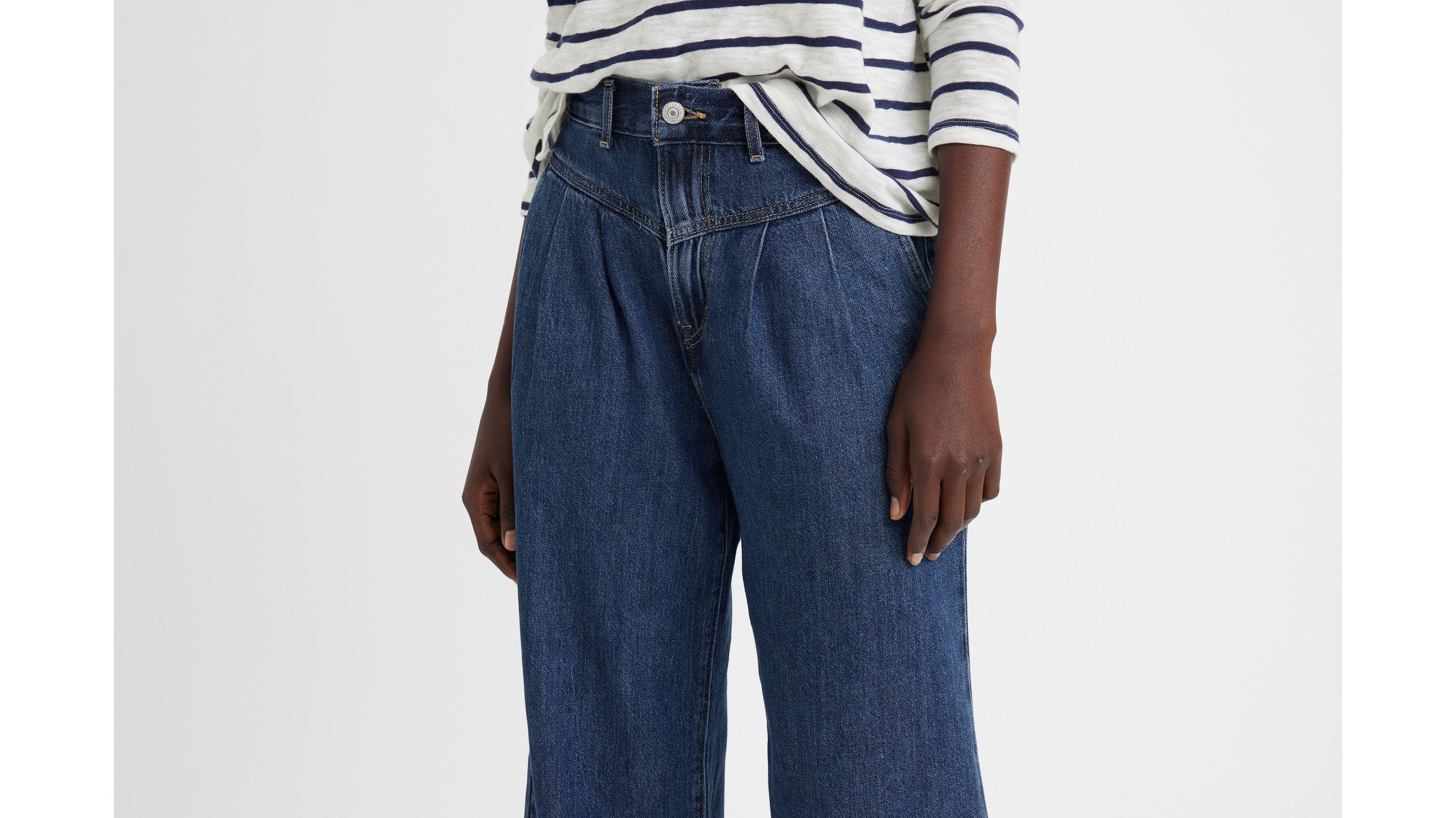 Levis Baggy Featherweight Womens Jeans Product Image