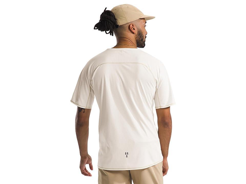 The North Face Summer LT UPF Short Sleeve Dune/Gravel) Men's Clothing Product Image