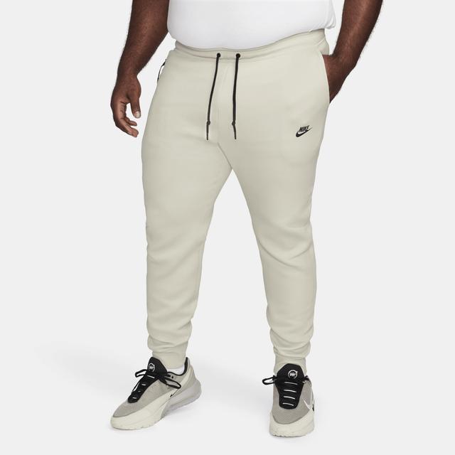 Men's Nike Sportswear Tech Fleece Jogger Pants Product Image