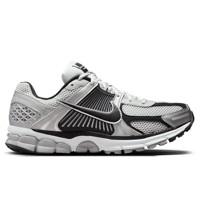 Zoom Vomero 5 - Metallic Silver/Black/Pure Male Product Image