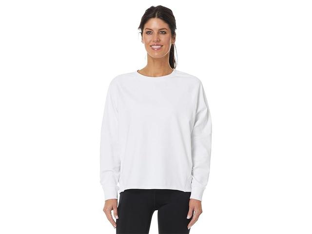 On Movement Crew 1 Women's Clothing Product Image