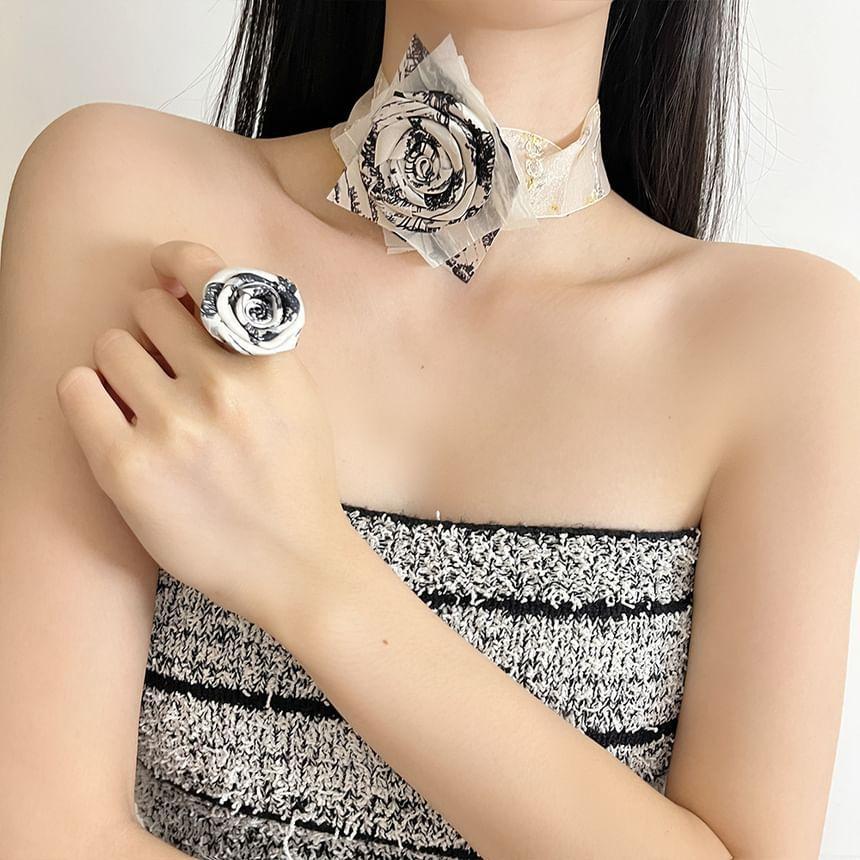 Flower Choker / Stud Earring / Ring Product Image