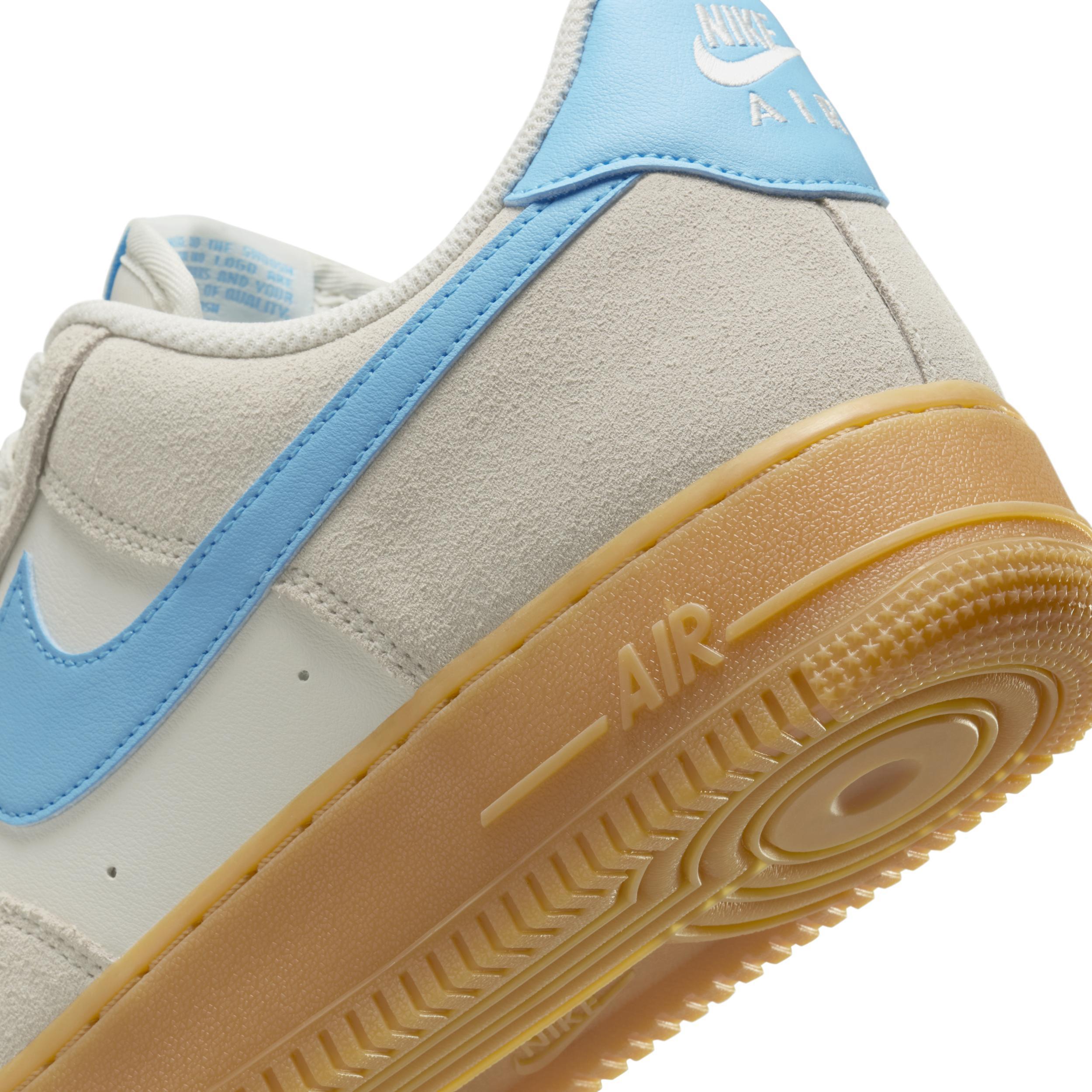 Nike Men's Air Force 1 '07 LV8 Shoes Product Image