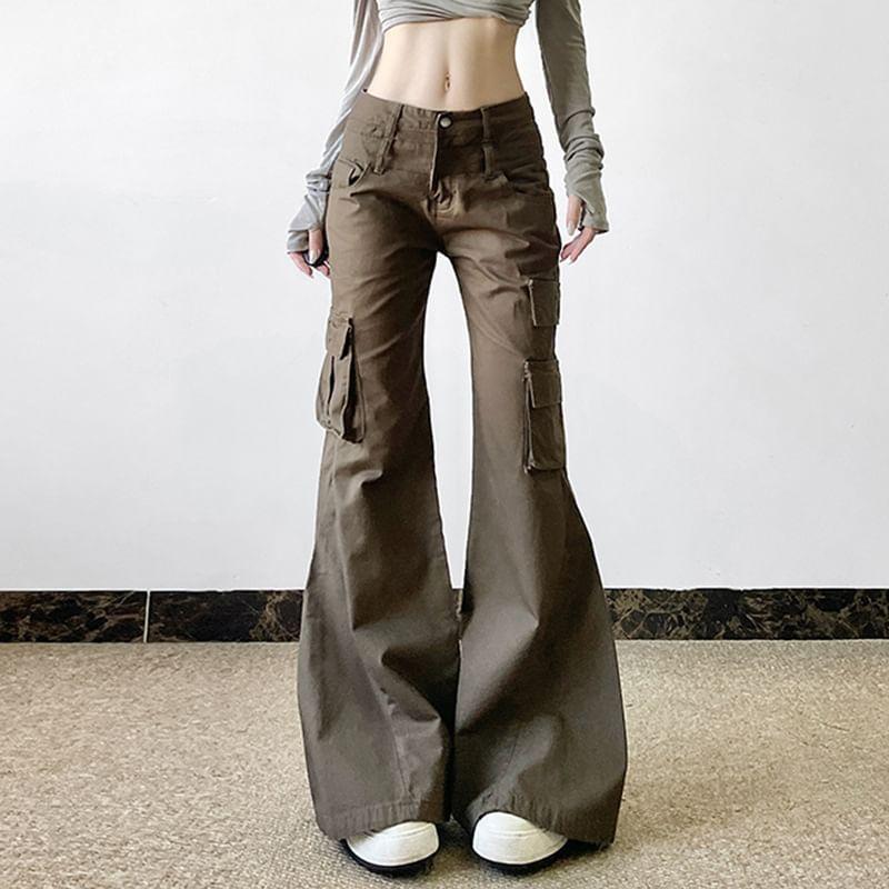 Low Waist Plain Pocket Slim-Fit Boot-Cut Cargo Pants Product Image