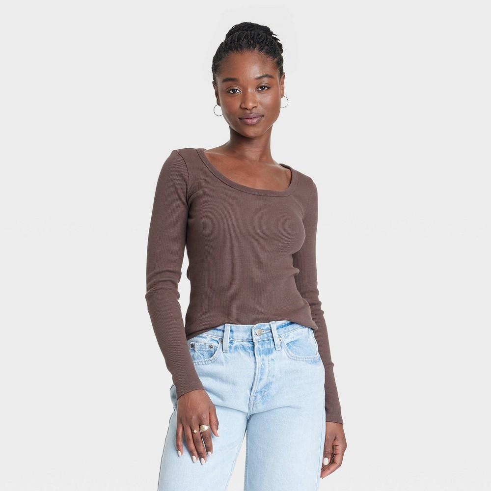 Womens Long Sleeve Rib Scoop Neck T-Shirt - Universal Thread Brown M Product Image