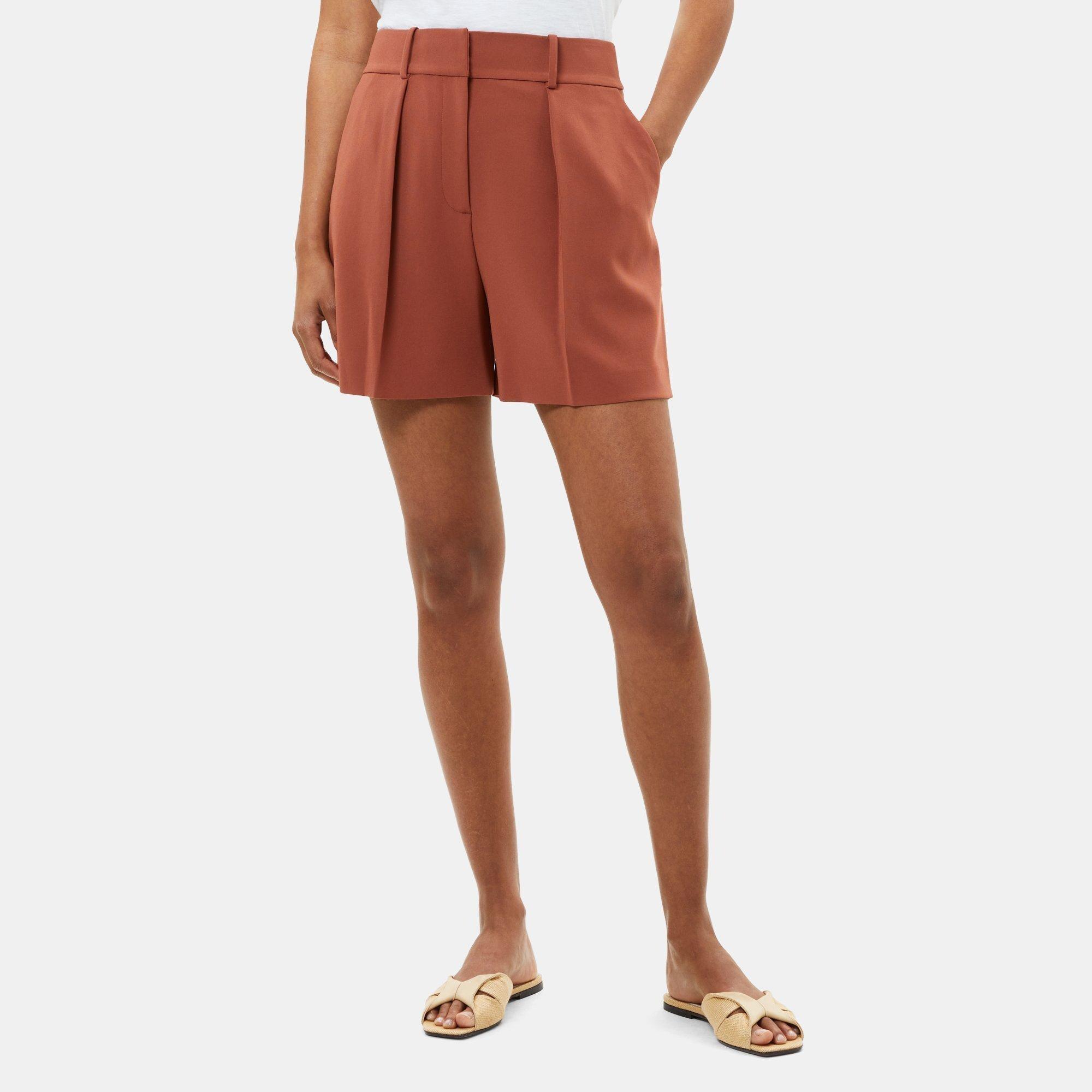 HW PLEAT SHORT Product Image