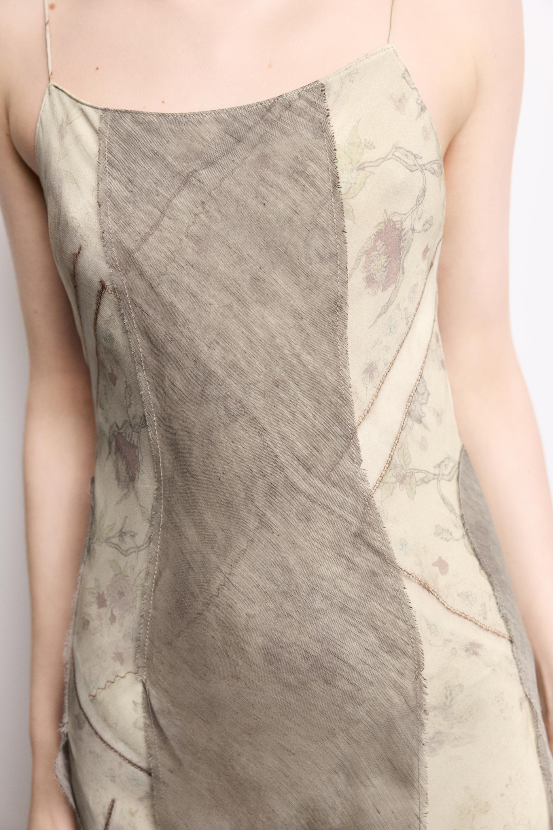 CONTRASTING STRAP PRINT DRESS Product Image