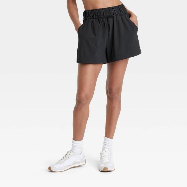 Womens Flex Woven High-Rise Wide Leg Lifestyle Shorts 3.5 - All In Motion Black XXL Product Image