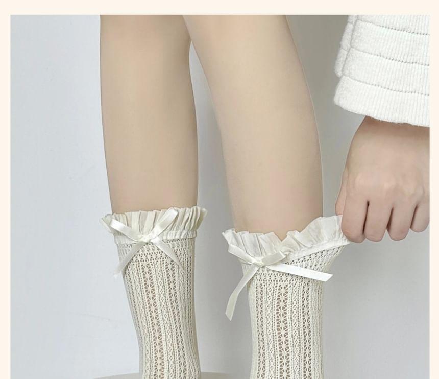 Ruffled Lace Socks Product Image