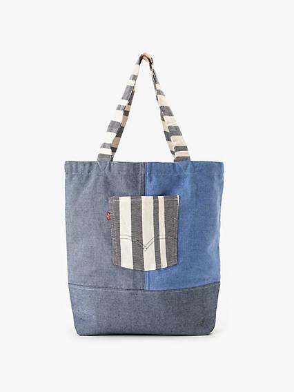 Levi's® Mercado Global Tote Product Image