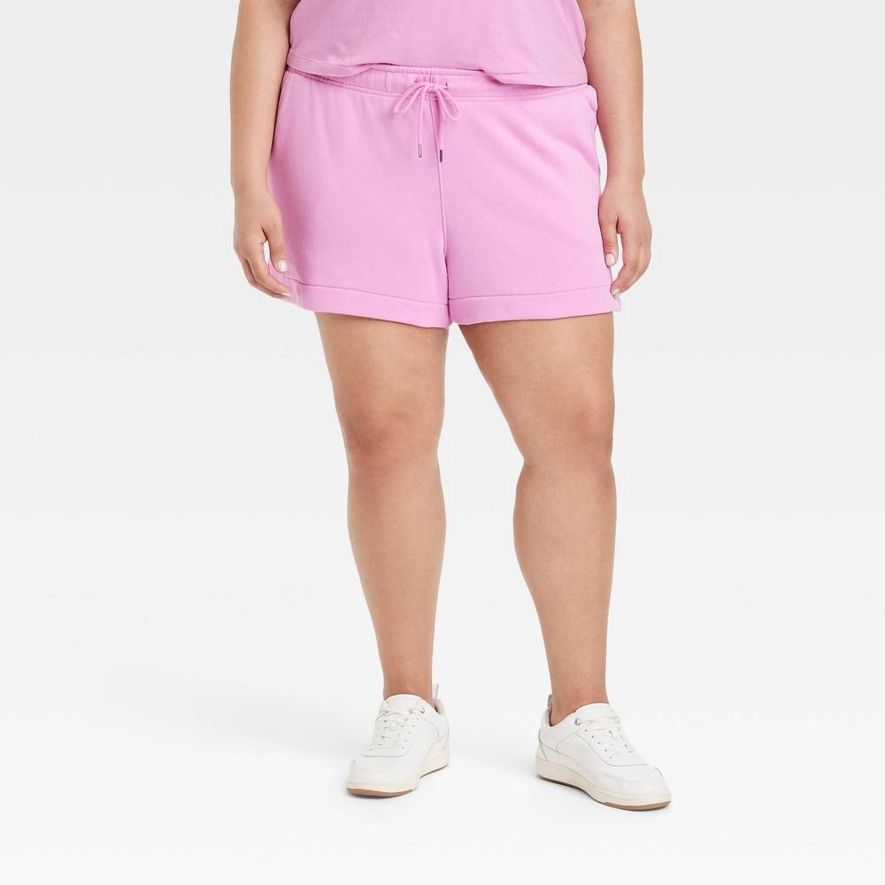 Womens Mid-Rise Fleece Shorts - Universal Thread 4X Product Image