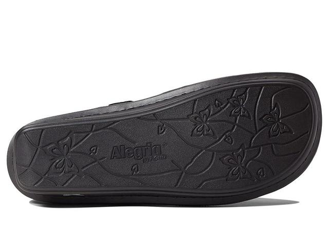 FitFlop iQushion Buckle Flip Flop Product Image