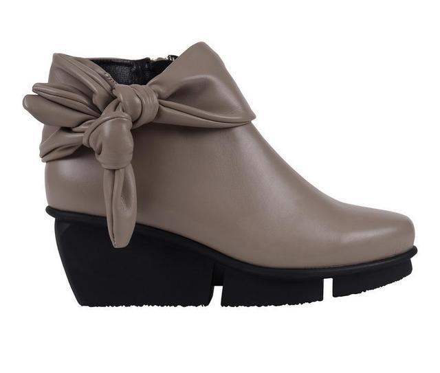 Women's GC Shoes Lavan Booties Product Image