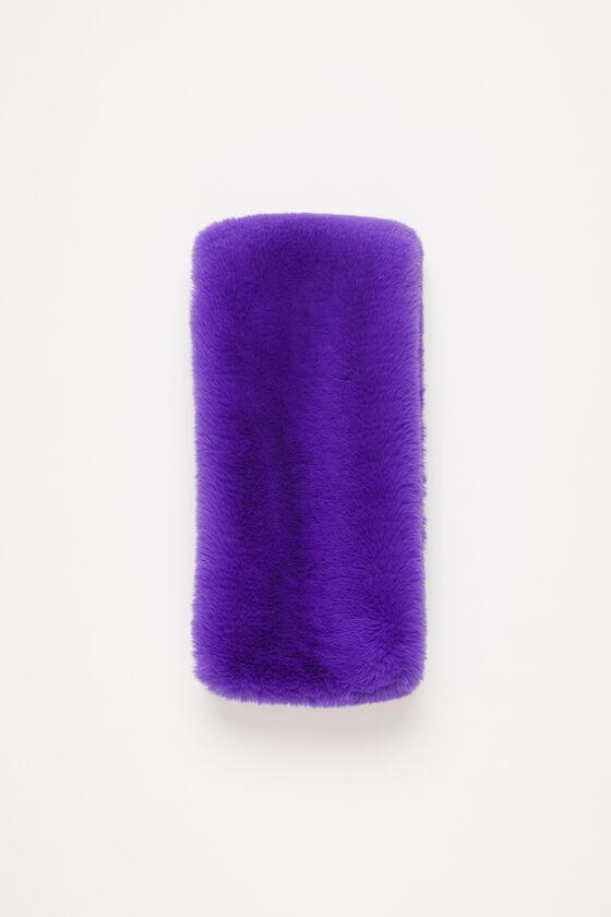 Furry scarf Product Image