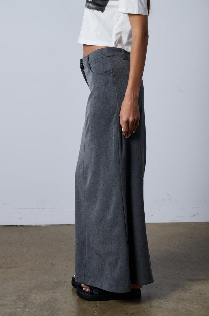 MINIMAL ELEGANCE WOVEN MAXI SKIRT Product Image