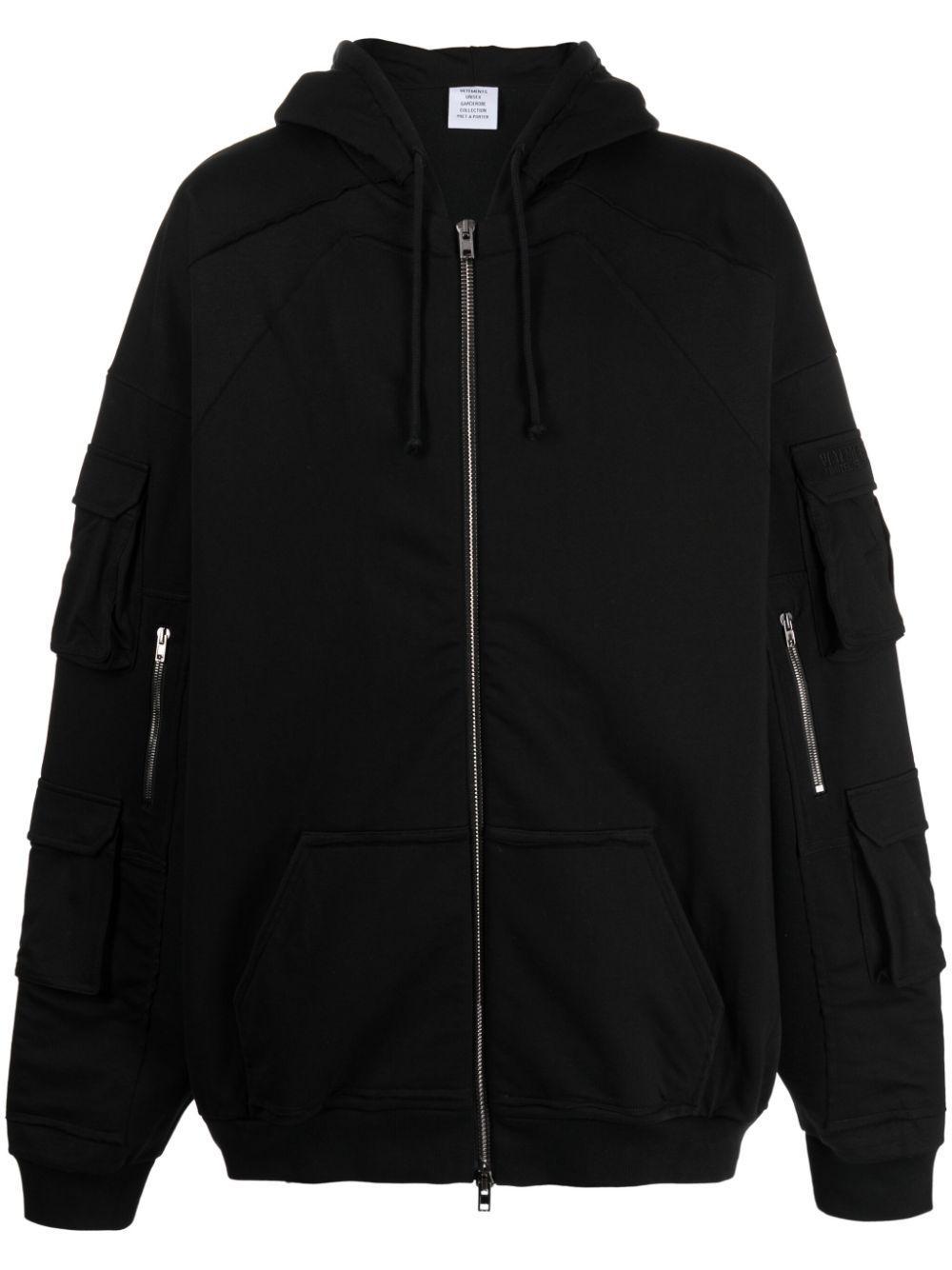 Logo-embroidered Zip-up Hooded Jacket In Schwarz Product Image