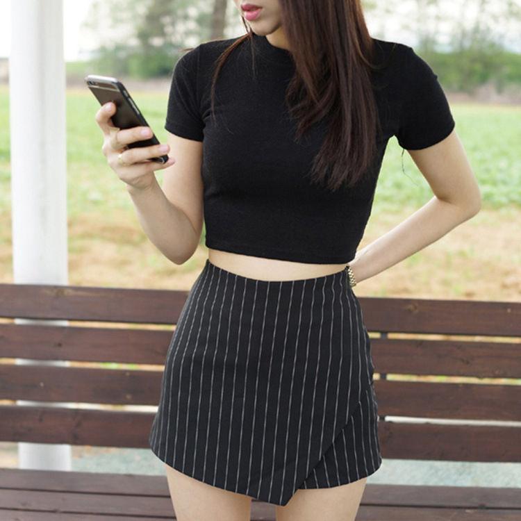 Short-Sleeve Mock-Neck Cropped T-Shirt Product Image