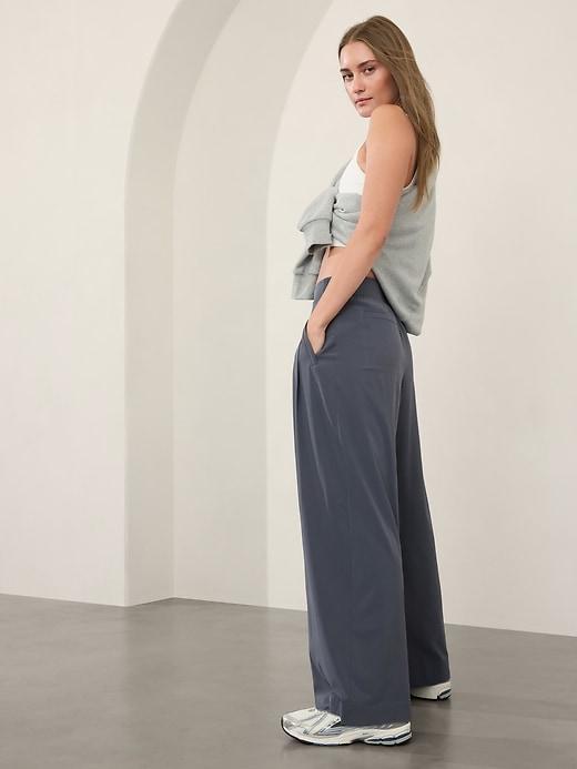 Brooklyn Heights High Rise Pleated Wide Leg Pant Product Image