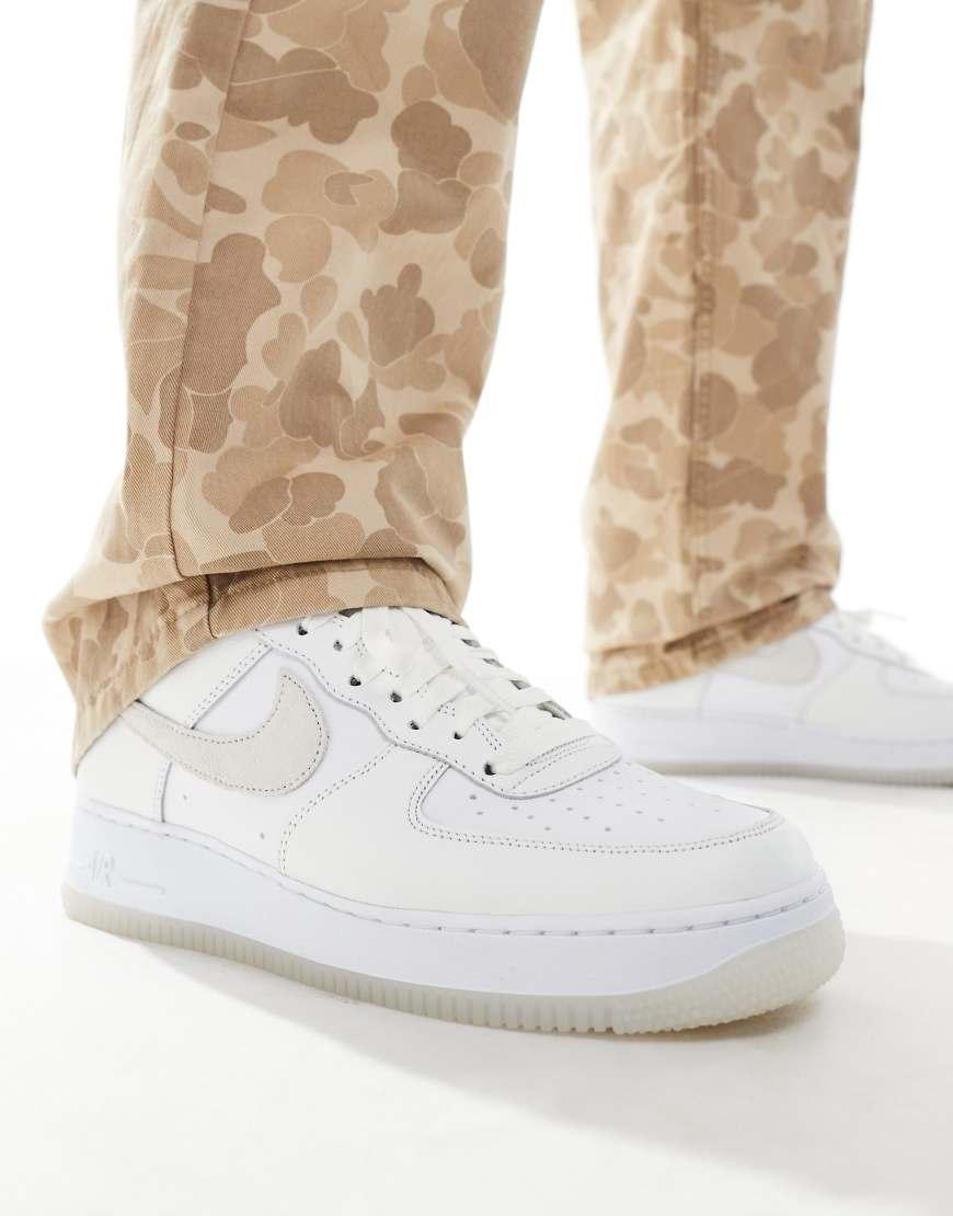 Air Force 1 '07 Sneakers In White And Light Gray Product Image