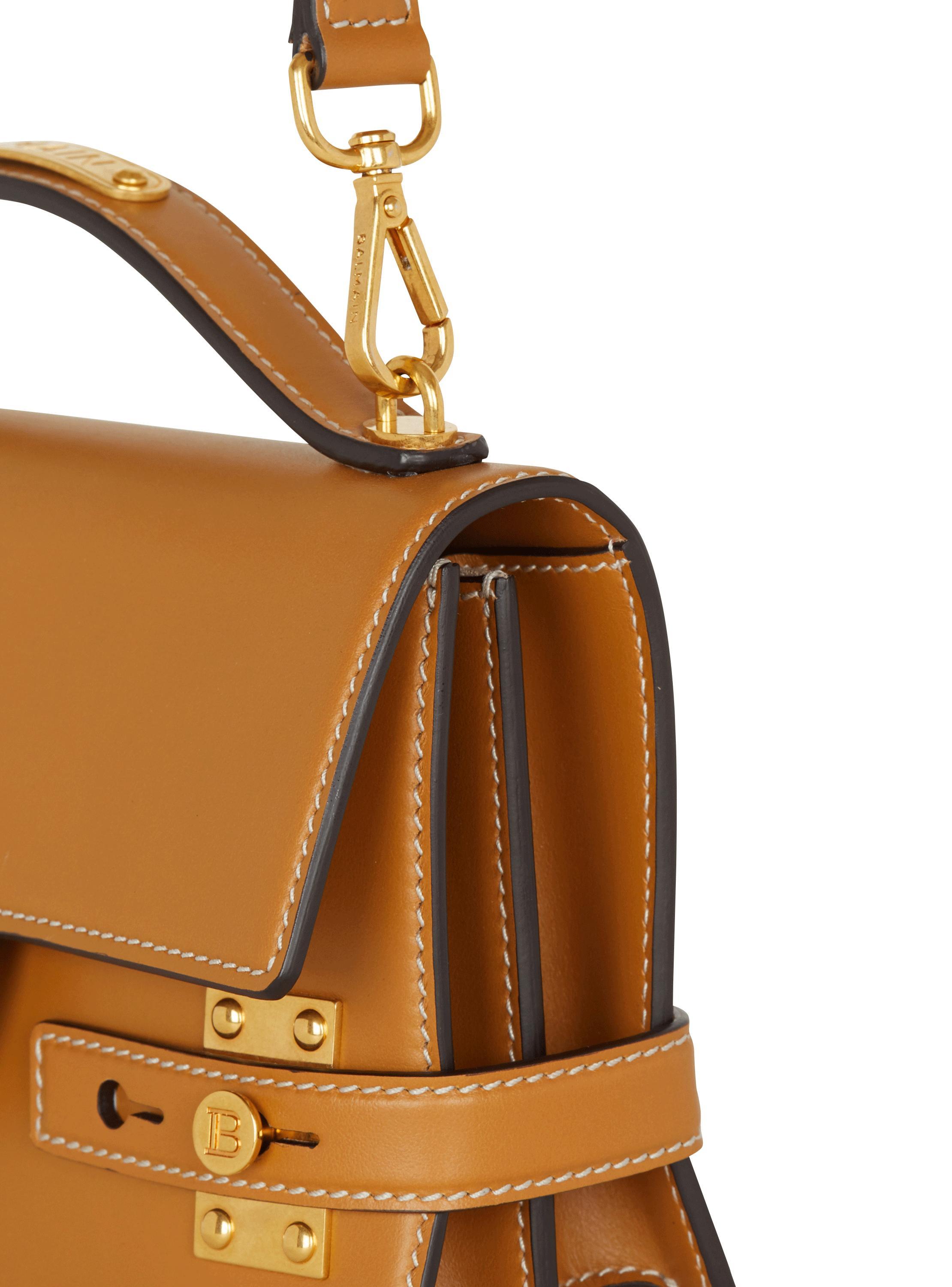 Smooth leather B-Buzz Shoulder 24 bag Product Image