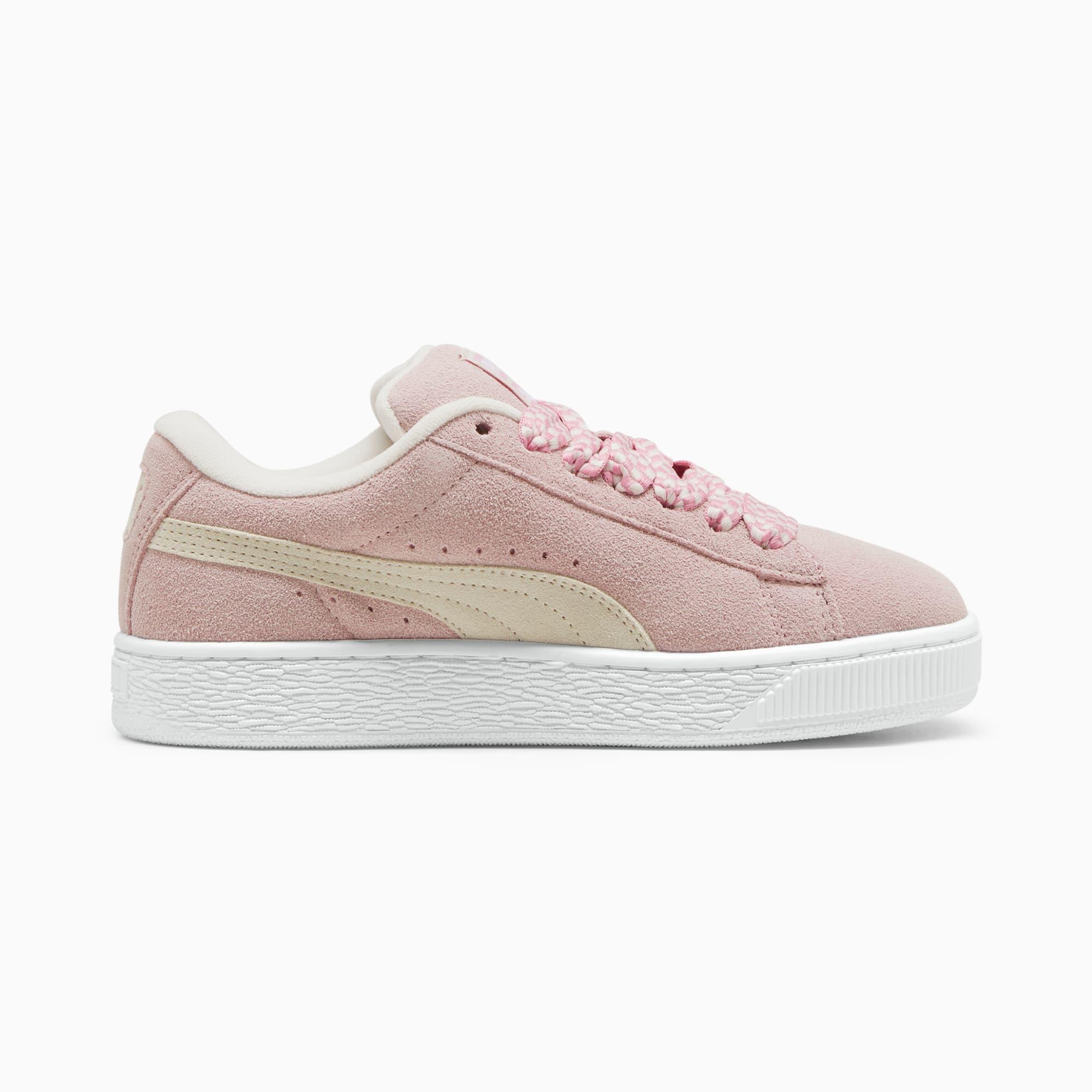 Suede XL Lace Women's Sneakers Product Image