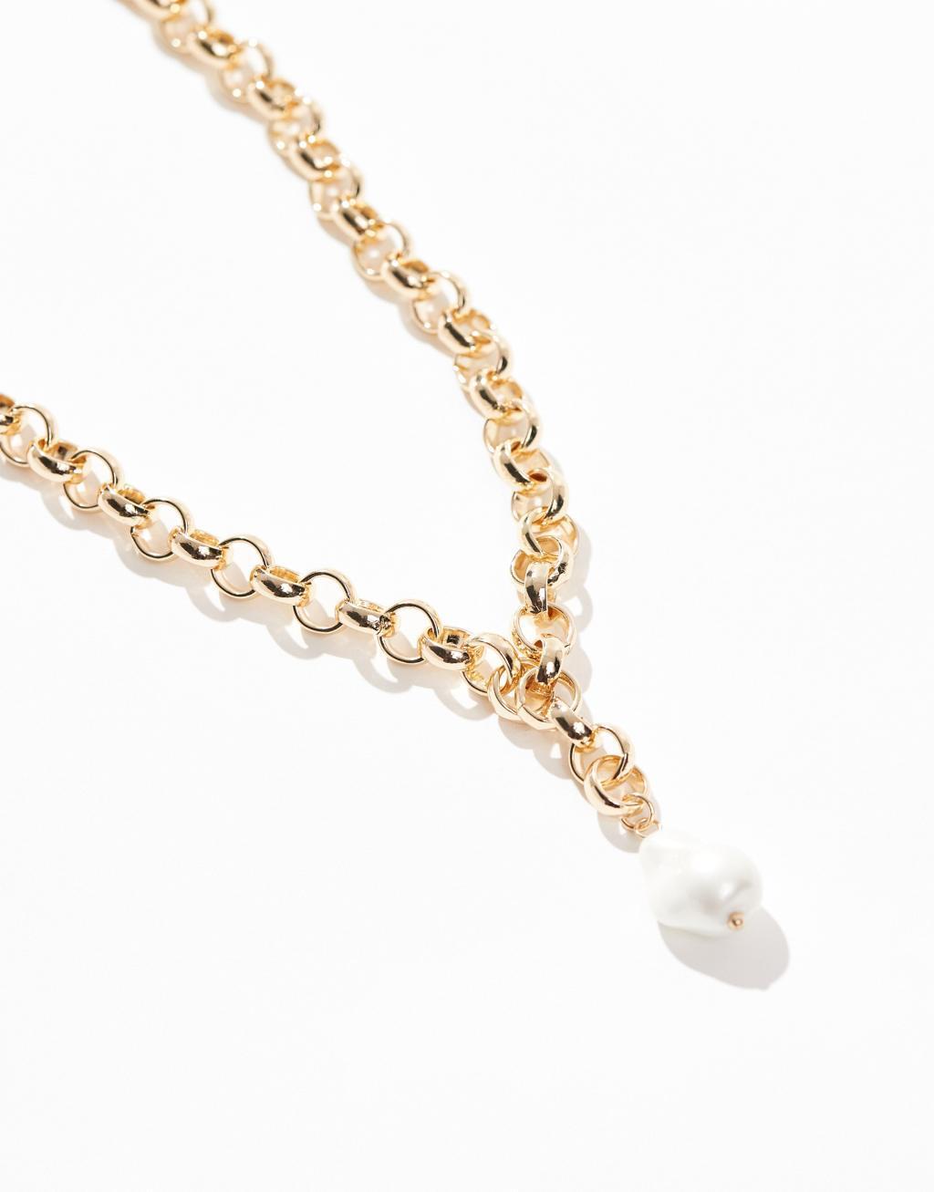 ASOS DESIGN Curve necklace with faux pearl pendant in gold tone Product Image