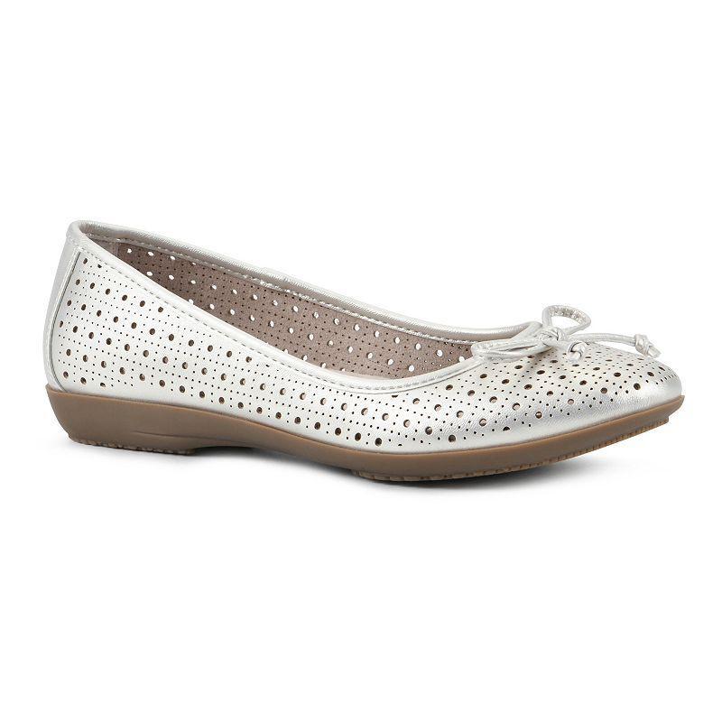 Cliffs by White Mountain Cheryl Womens Flats Platino Grey Product Image