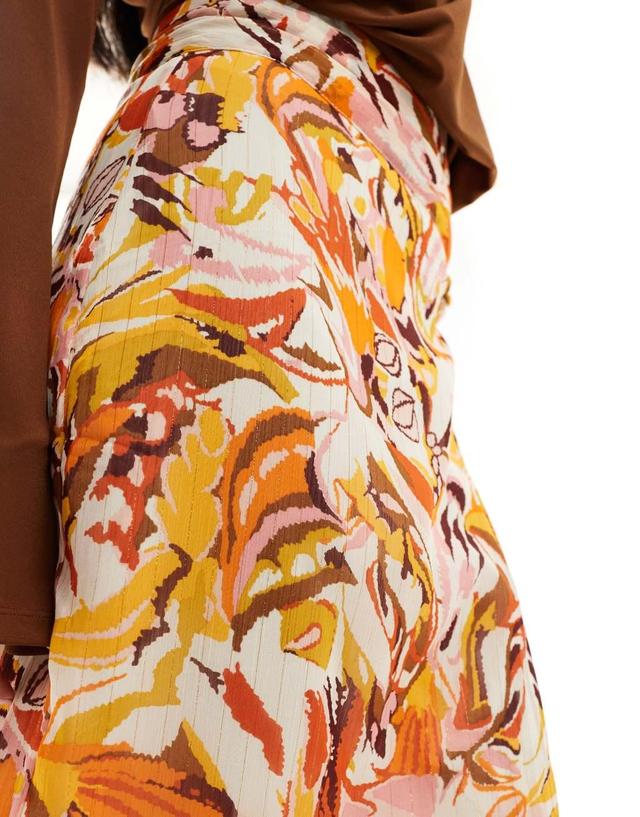 Style Cheat wrap midi skirt in floral print Product Image