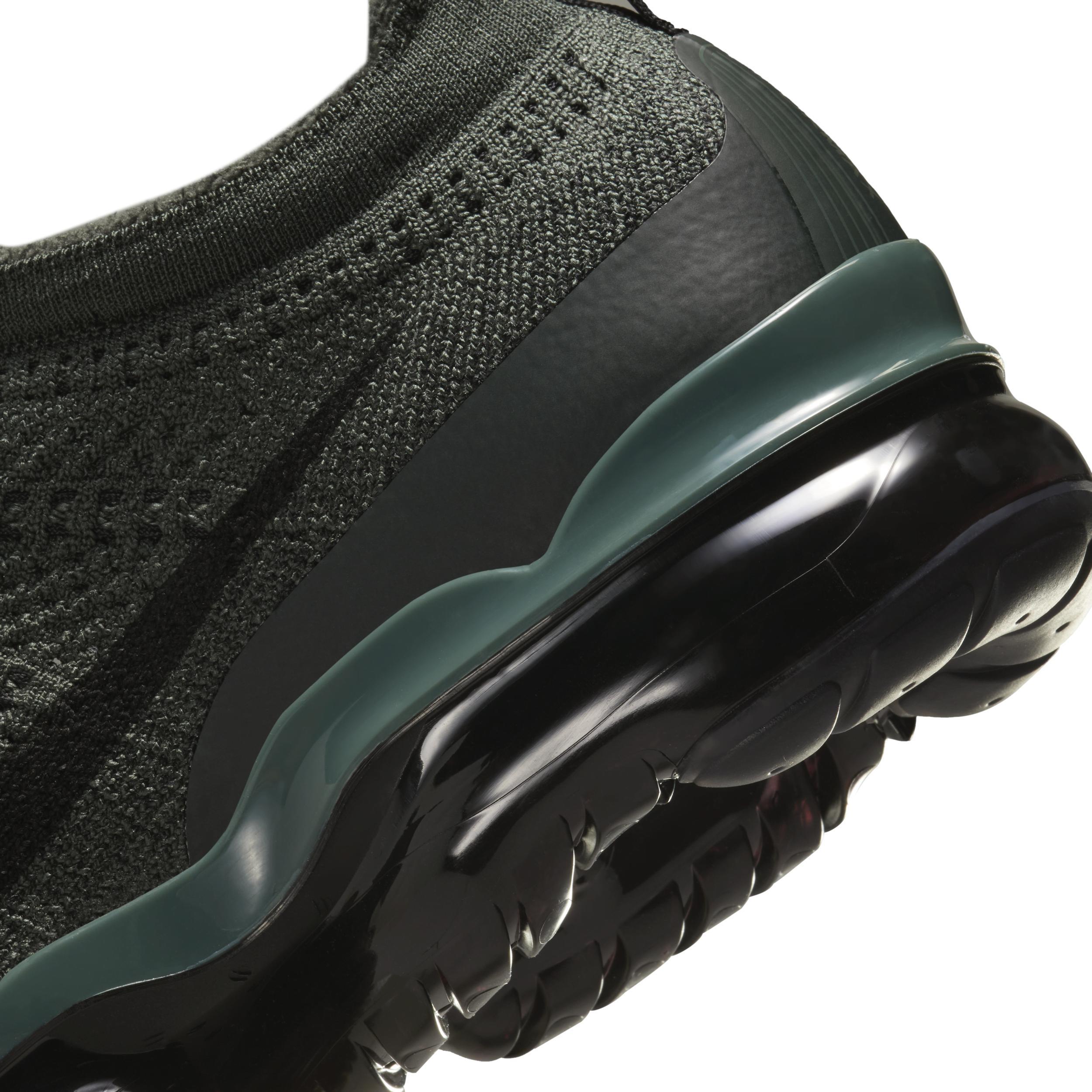 Nike Men's Air VaporMax 2023 Flyknit Shoes Product Image