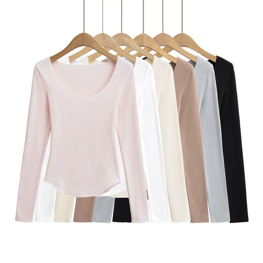 Long-Sleeve Scoop Neck Plain Asymmetrical T-Shirt Product Image