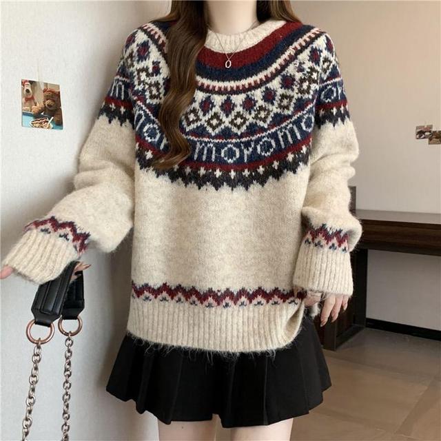 Round Neck Jacquard Sweater Product Image