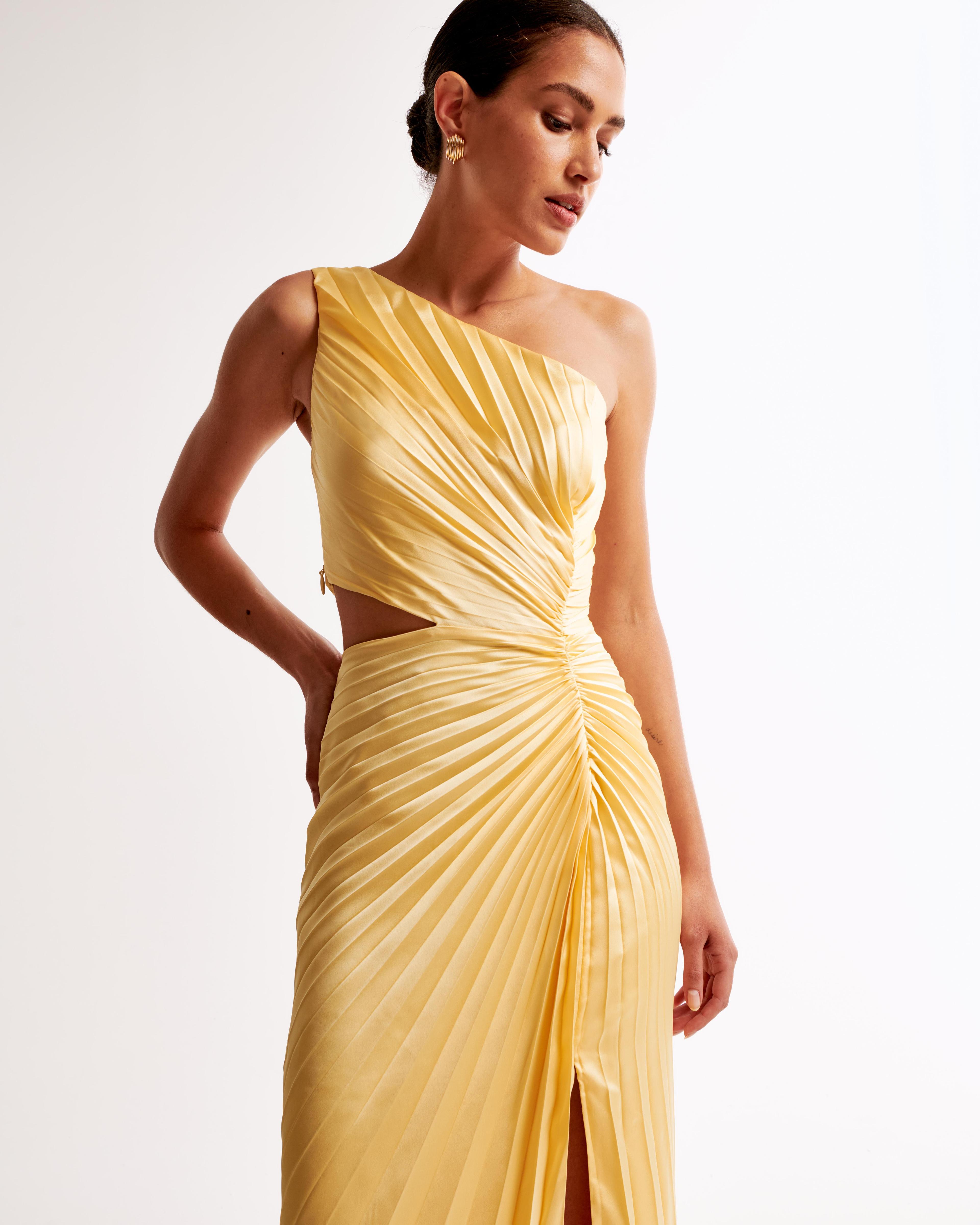 The A&F Giselle Pleated One-Shoulder Cutout Maxi Dress Product Image