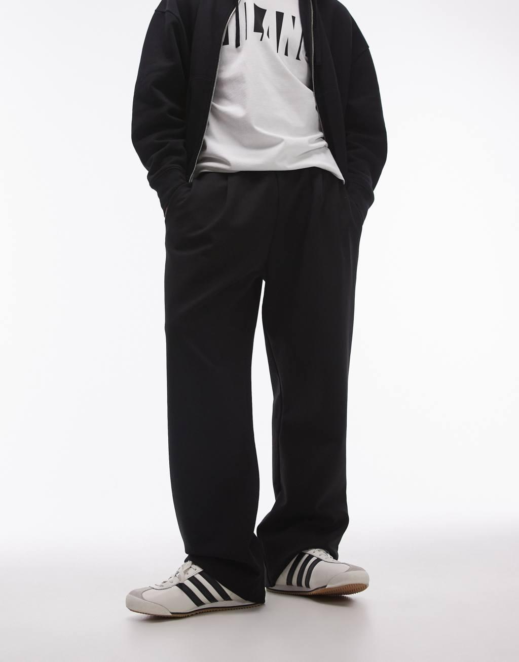 Topman pleat front straight leg sweatpants in black Product Image