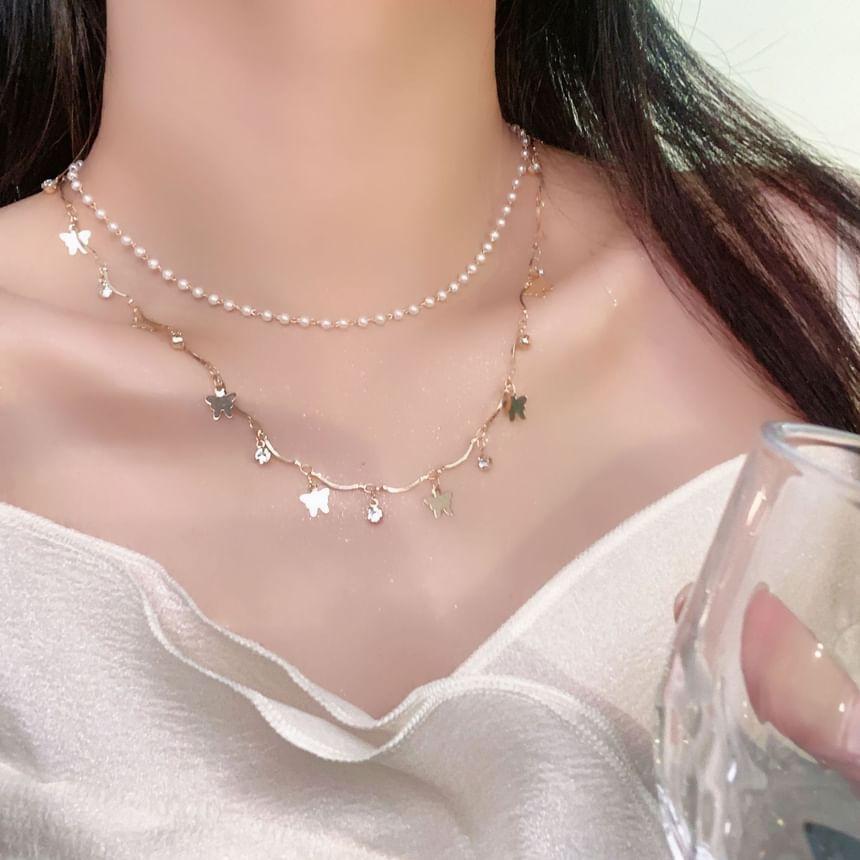 Butterfly Faux Pearl Layered Necklace Product Image