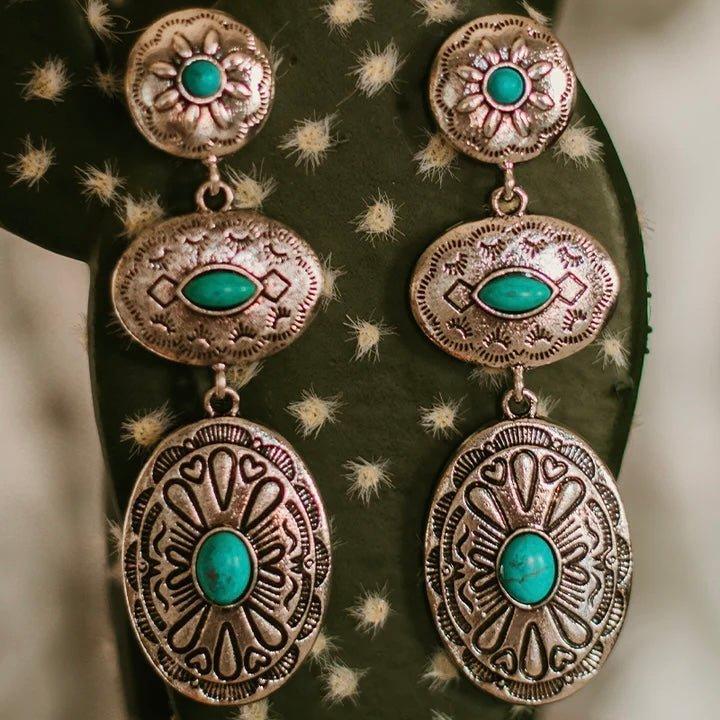 Tres Conchos Earrings Product Image