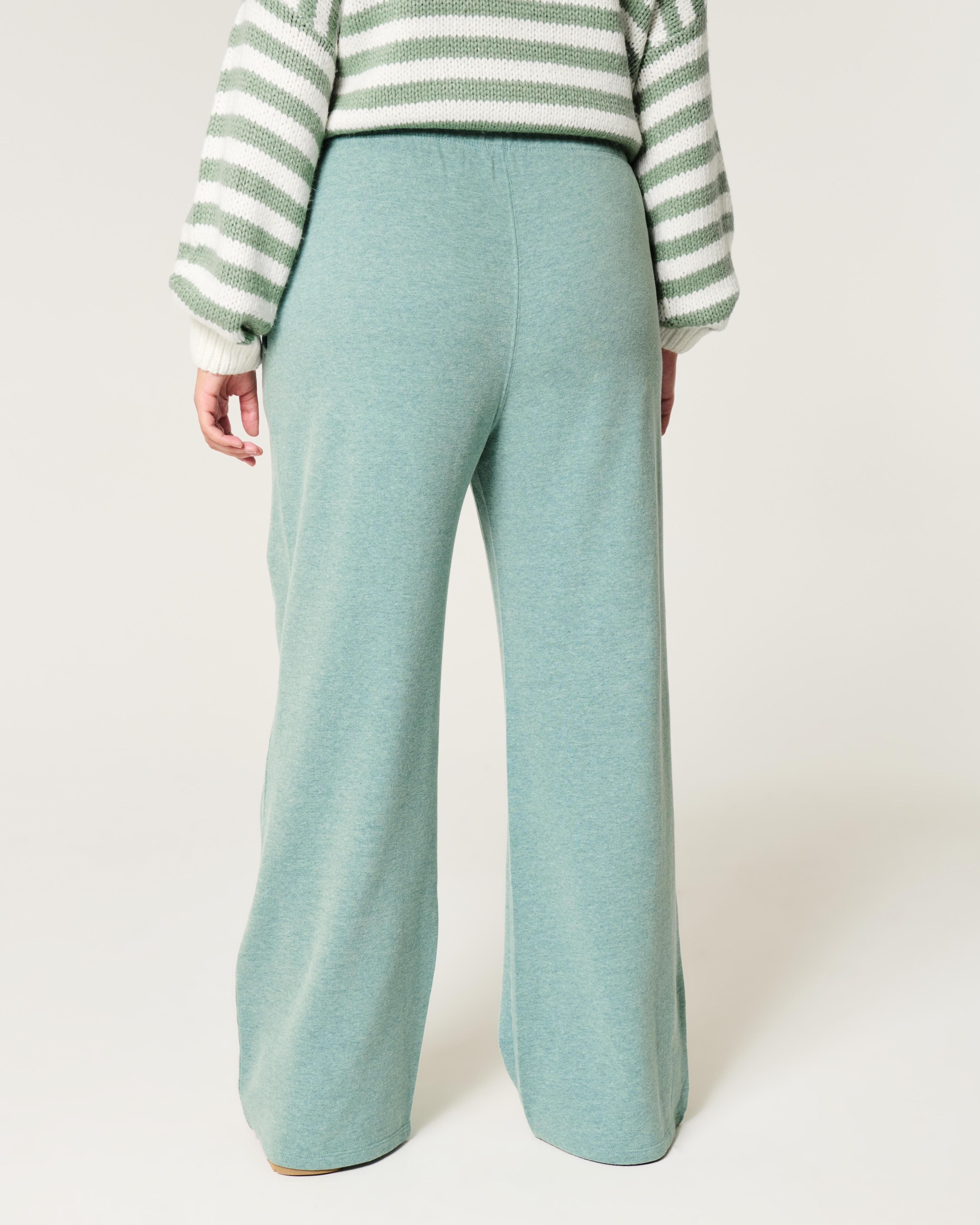 Hollister Feel Good Flece Ultra High-Rise Wide-Leg Pants Product Image