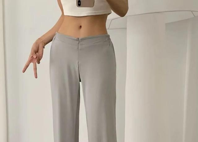 High Rise Plain Wide Leg Pants Product Image