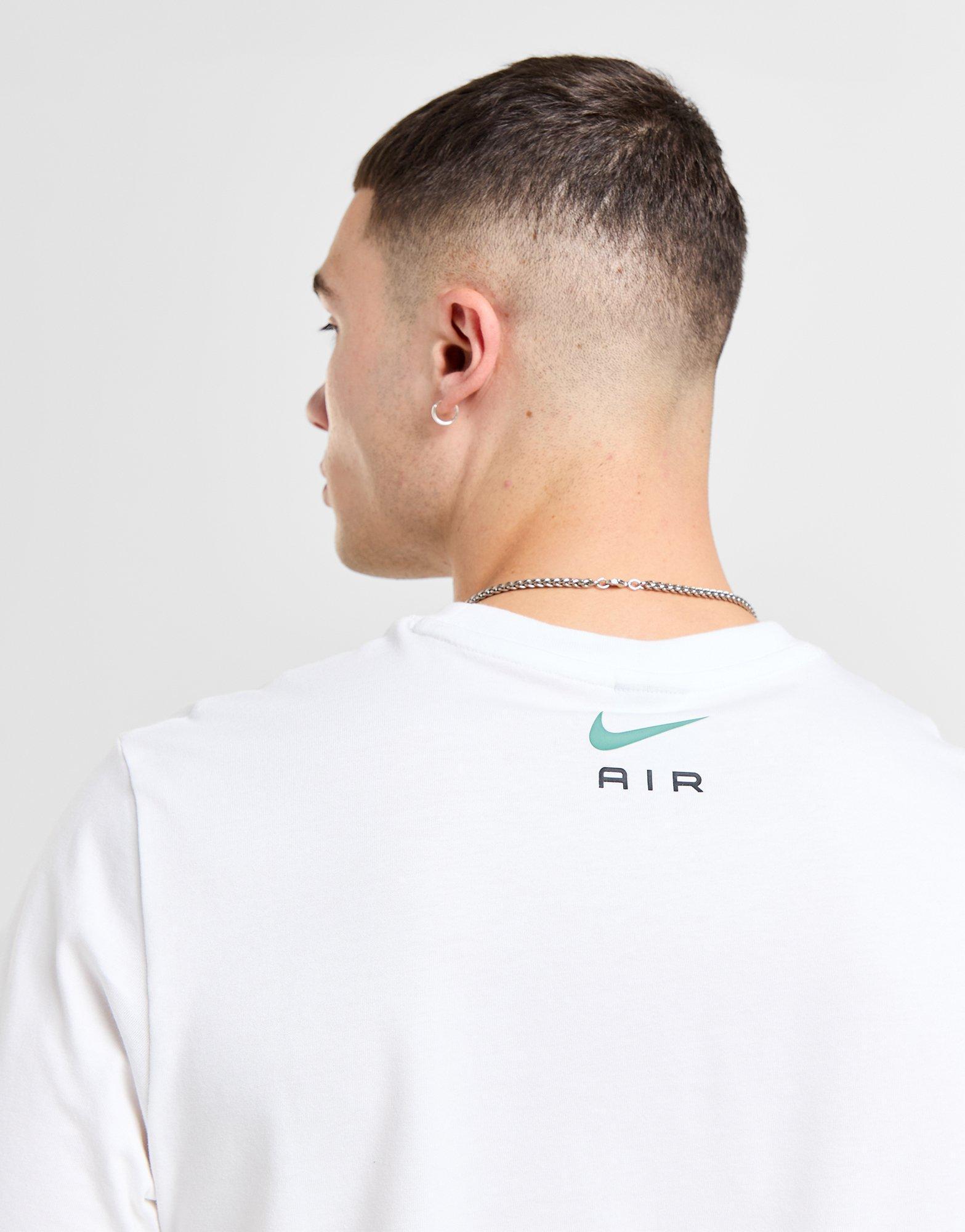 Nike Swoosh T-Shirt Product Image