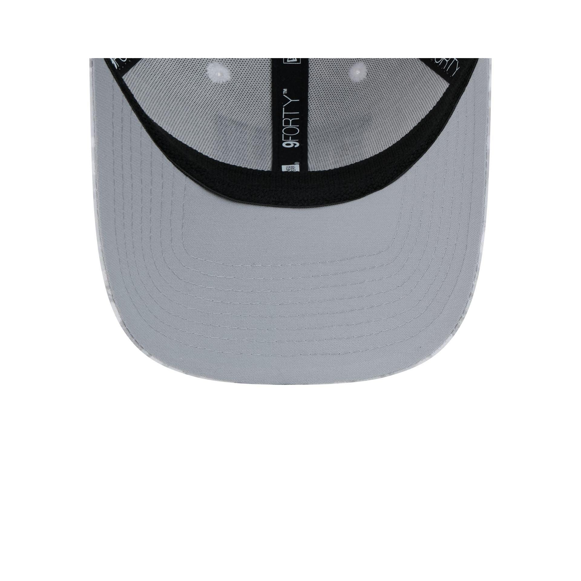 New York Giants 2024 Salute to Service 9FORTY Stretch-Snap Hat Male Product Image