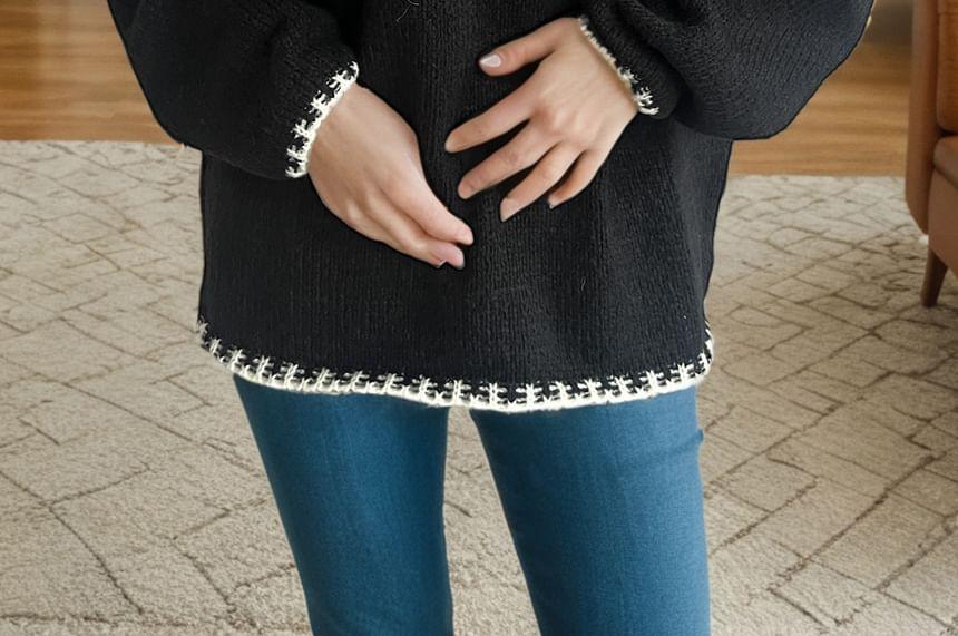 Puff-Sleeve Round Neck Plain Contrast Trim Sweater Product Image