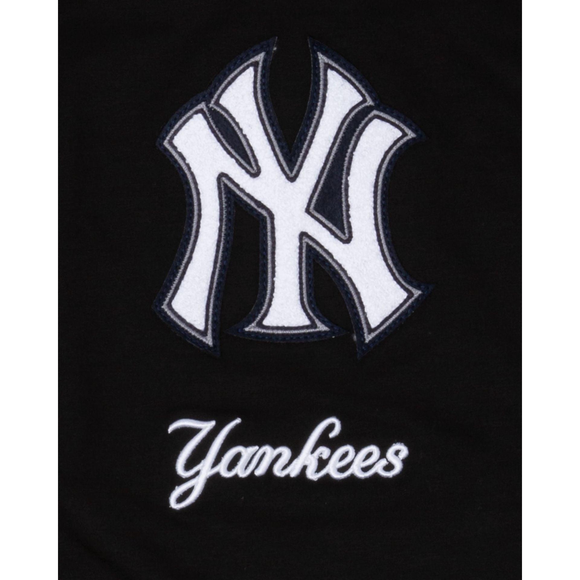 New York Yankees Logo Select Black Hoodie Male Product Image