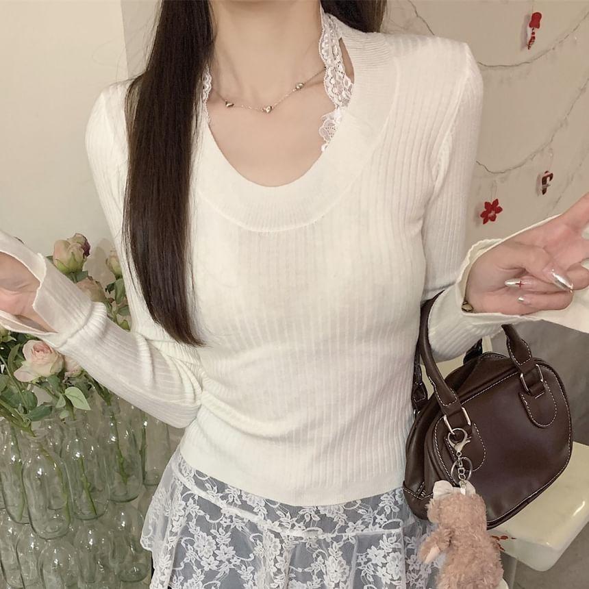 Long-Sleeve Scoop Neck Plain Slim Fit Crop Knit Top Product Image