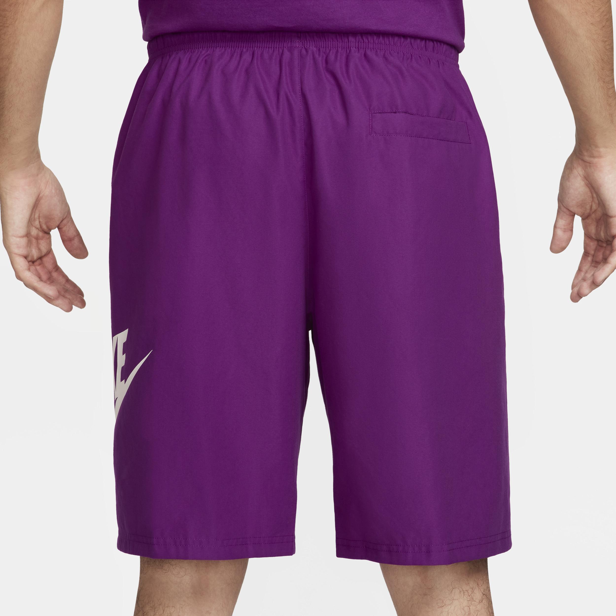 Nike Men's Club Woven Shorts Product Image