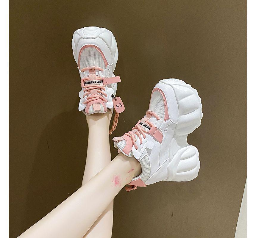 Platform Tag Chain Detail Sneakers Product Image