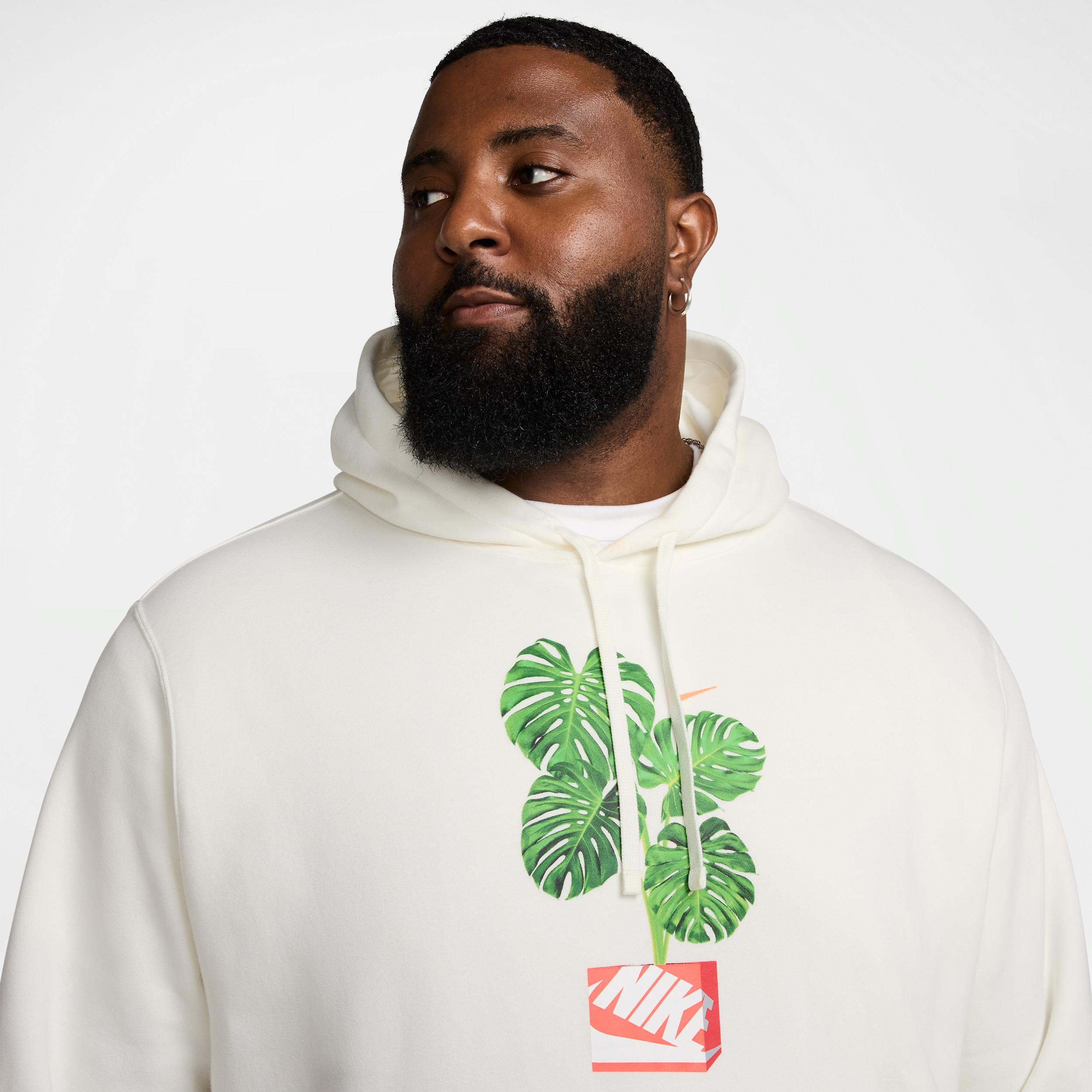 Nike Men's Club Pullover Hoodie Product Image