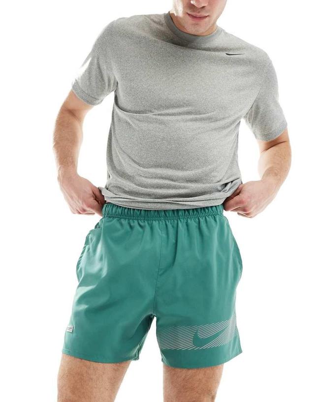 Dri-fit Challenger Flash 5in Shorts In Dark Green Product Image