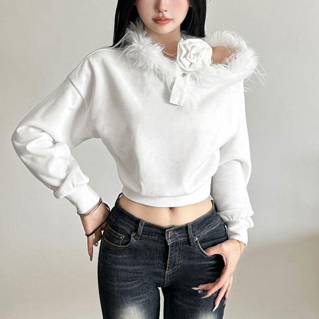 Long-Sleeve Off Shoulder Faux Fur Plain Crop Top Product Image