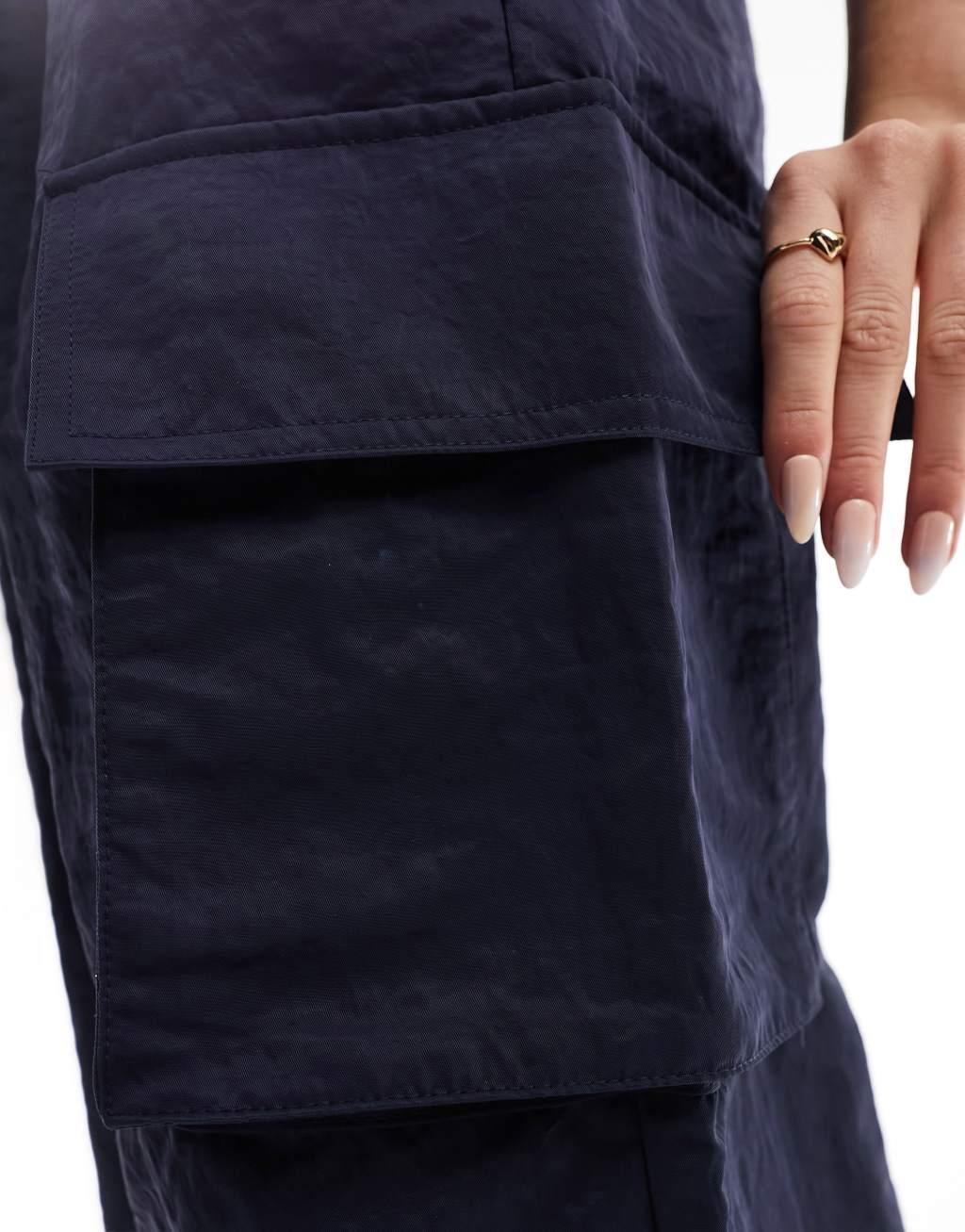 River Island wide leg cargo pants in navy Product Image